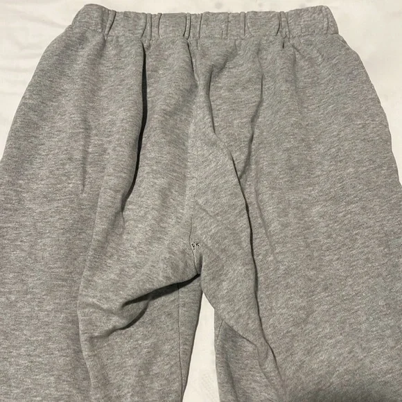 ⭐️ BRANDY MELVILLE Gray Sweatpants (OG STYLE—SHORTER THAN WHAT BM SELLS NOW!!) - Picture 7 of 9